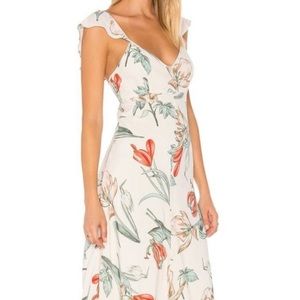 ASTR Floral flutter sleeve dress